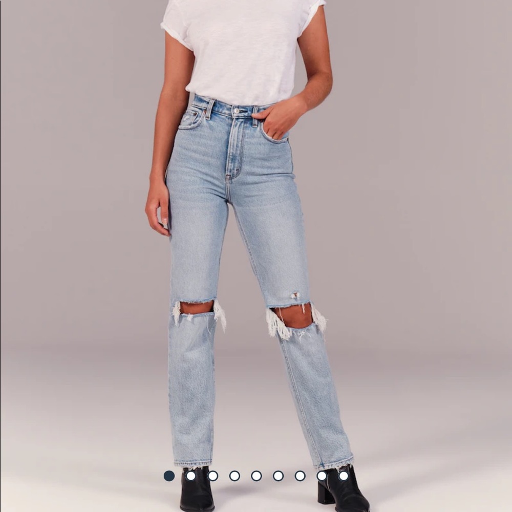 (Sold) Abercrombie 90s Ultra High Rise light ripped wash